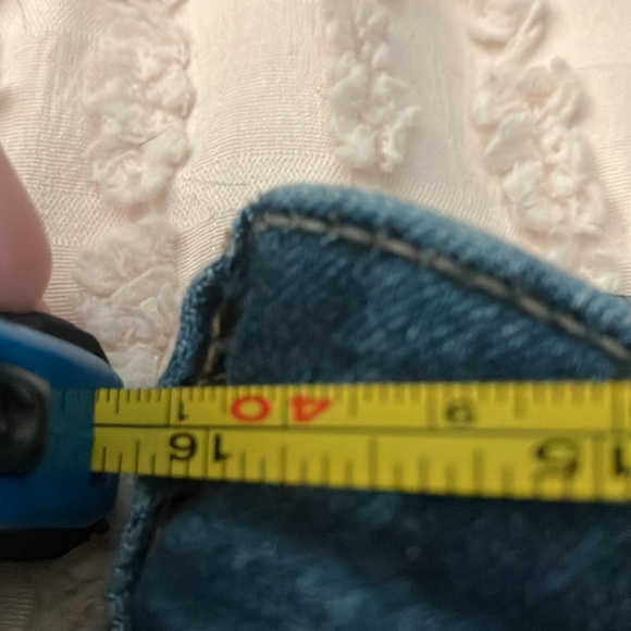 These are American Eagle jeans, size 14, long and high waisted - Picture 10 of 10